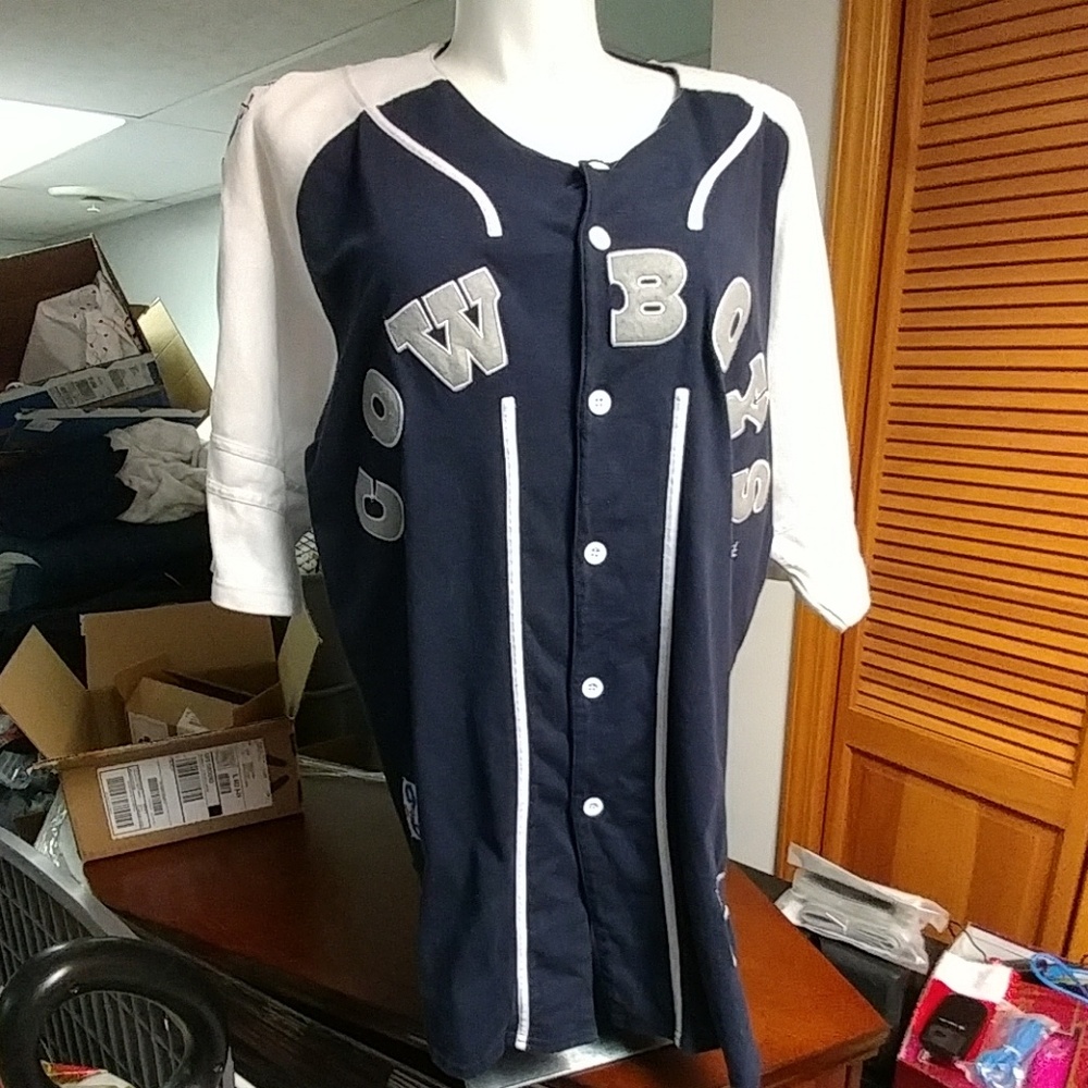 Dallas cowboys top